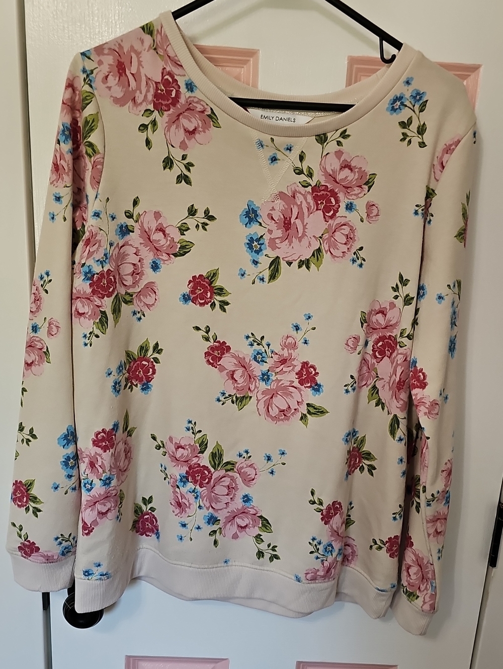 Cream Floral Long-Sleeve Top Size Large